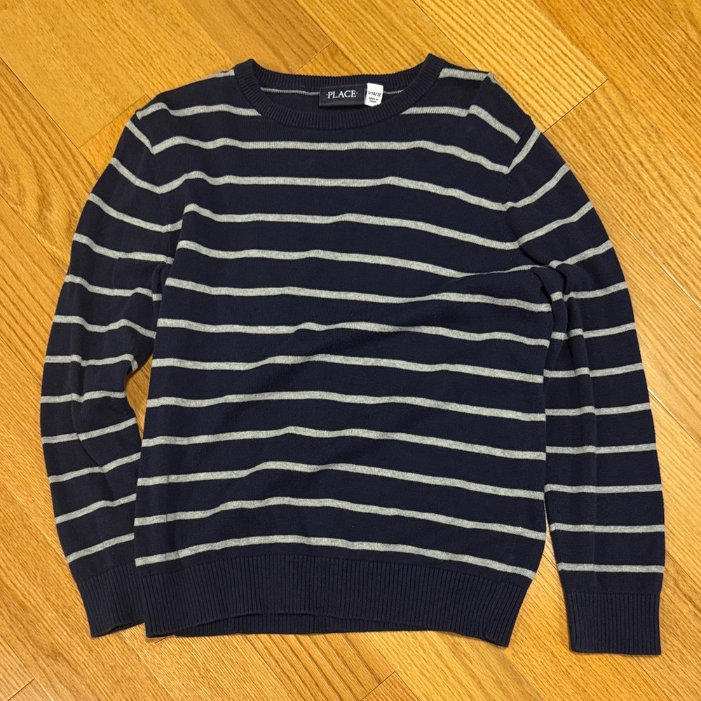 Children’s Place boys Large sweater
